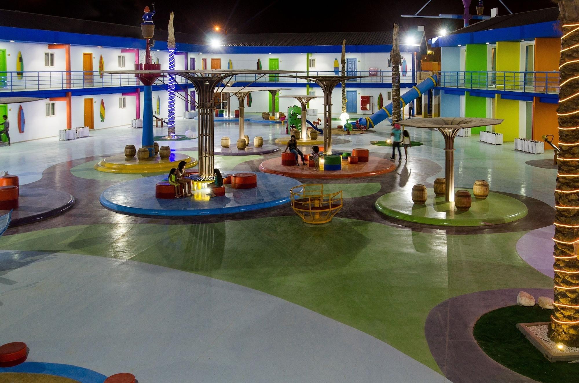 Swiss Inn Teda Hotel & Aqua Park Ain Sukhna Exteriör bild