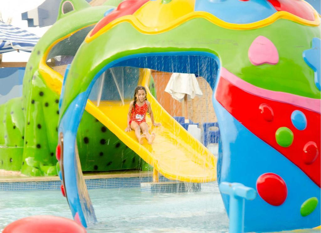 Swiss Inn Teda Hotel & Aqua Park Ain Sukhna Exteriör bild